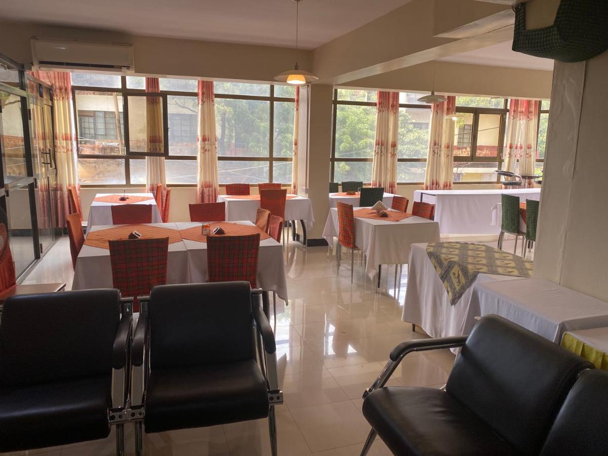 Panama Inn モシ エクステリア 写真