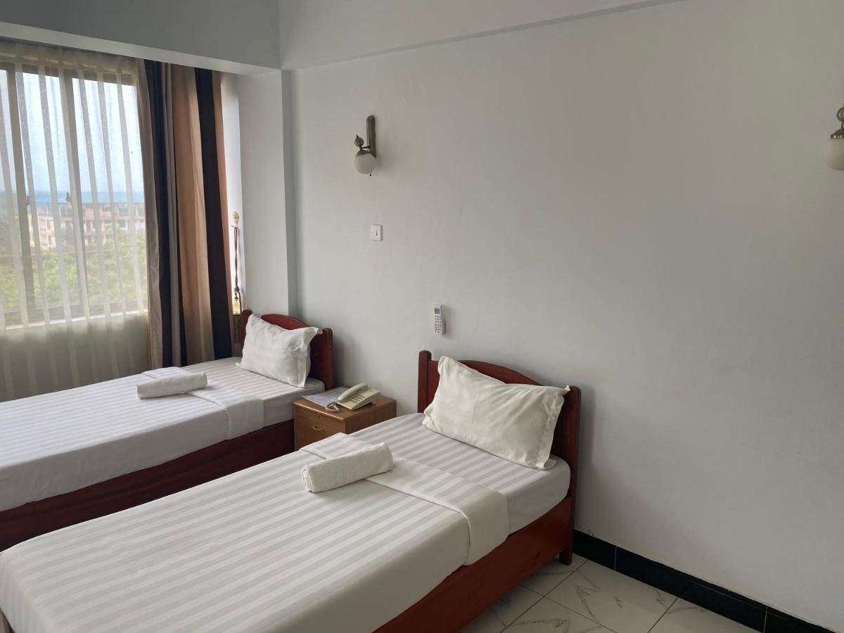 Panama Inn モシ エクステリア 写真
